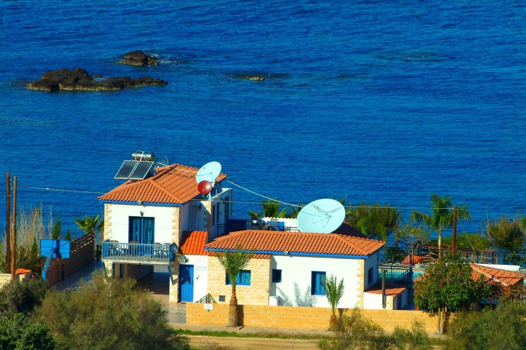 Astrofegia Beachfront Villa Pomos Oda fotoğraf